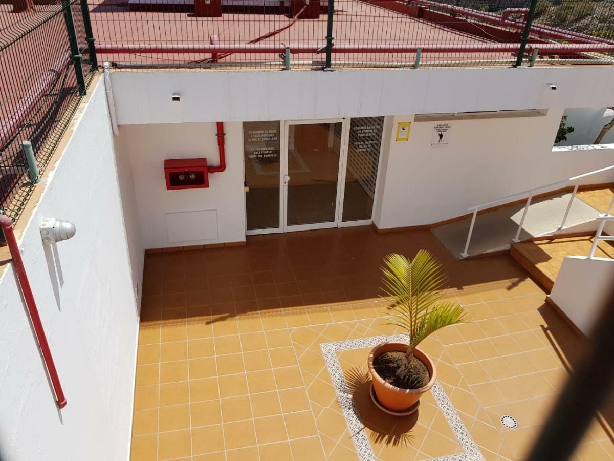 Apt With Terrace Facing Amadores Beach Екстериор снимка